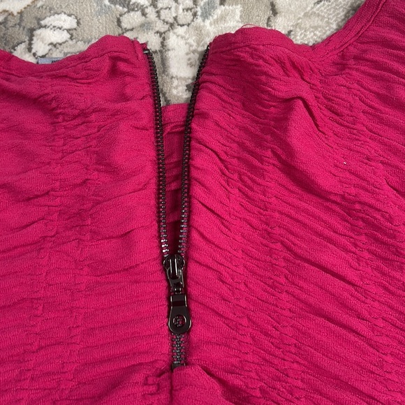 DKNY Ruched Hot Pink Top Size XL - Picture 5 of 5